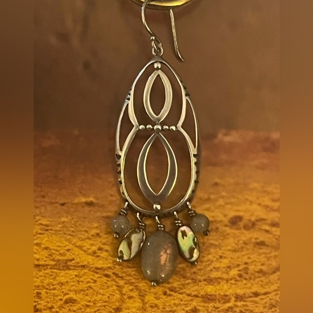 Silpada SINGLE EARRING ONLY Infinity Shaped Earring